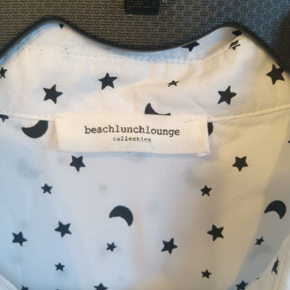 beachlunchlounge White and Black Celestial Print Shirt Is Small - Picture 6 of 7